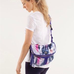 Lululemon Good Fortune Mirage Deep Indigo Purple Cross Body Festival Bag